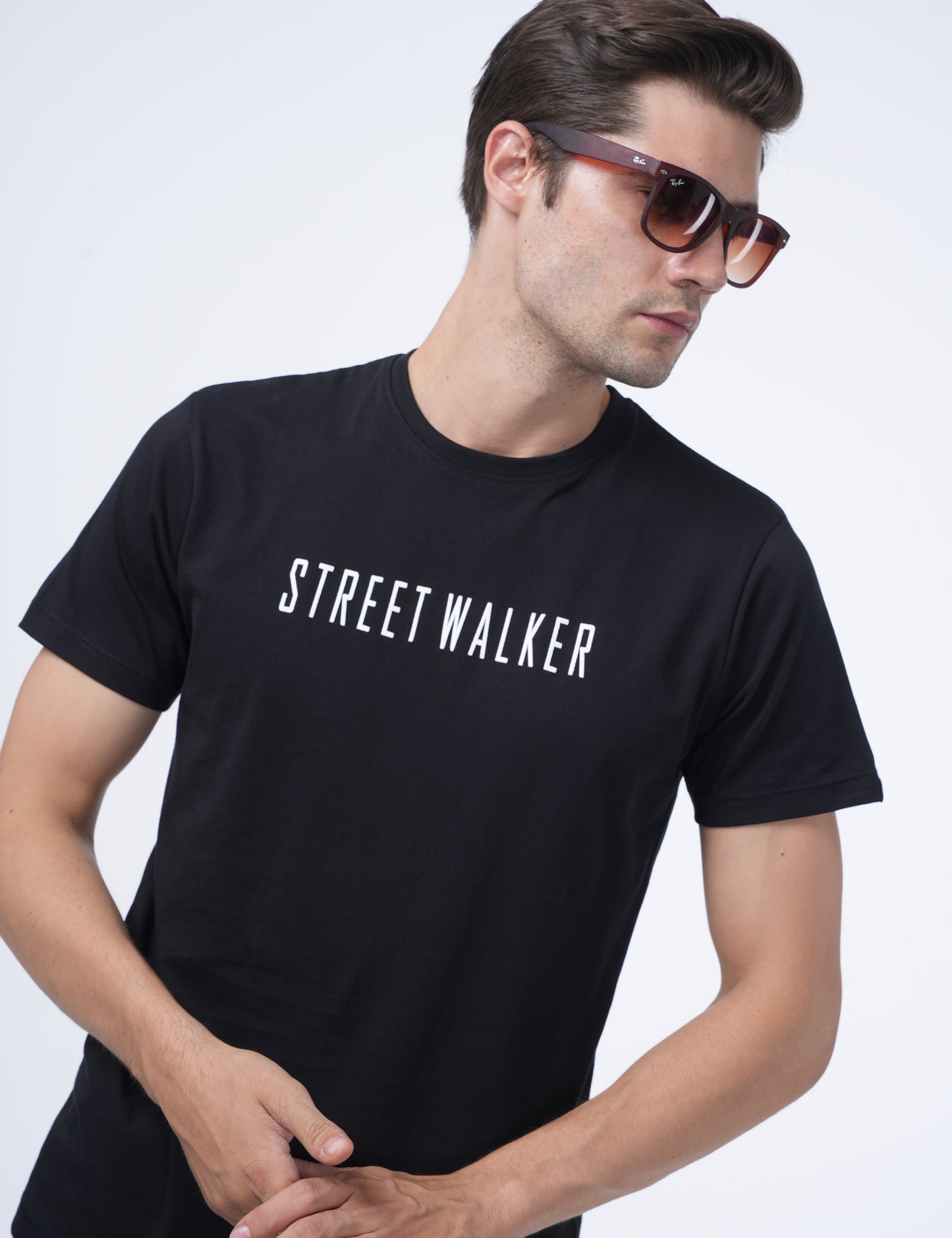Men T-shirt - Black - UN006